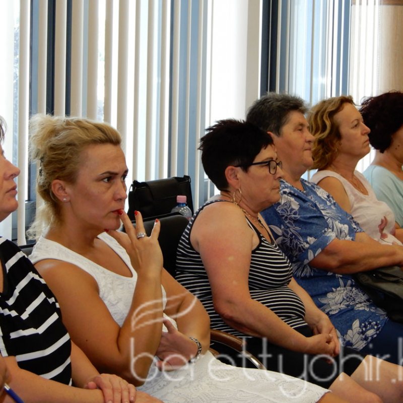 közmeghallgatás 13